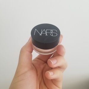 NARS soft matte concealer 2.5 Creme Brulee